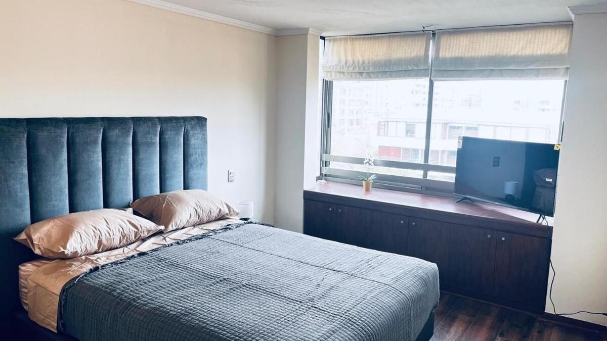 Apartamento En Providencia Con Estacionamiento Privado Santiago